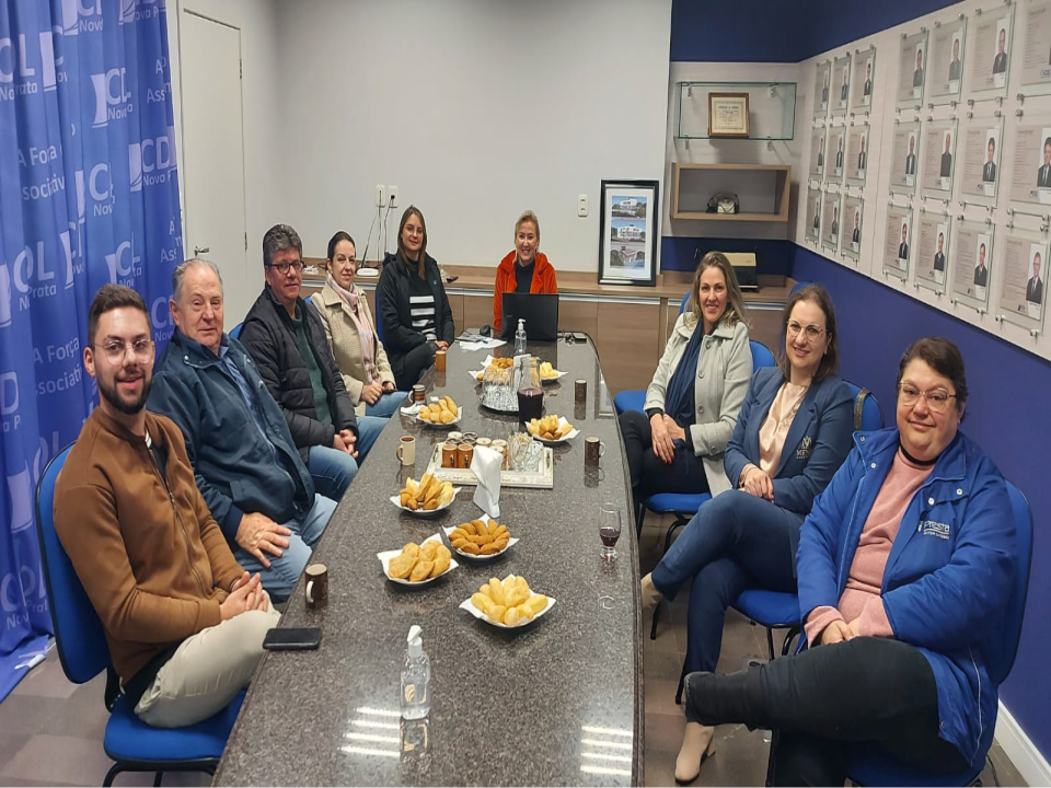 6º Café com Associados