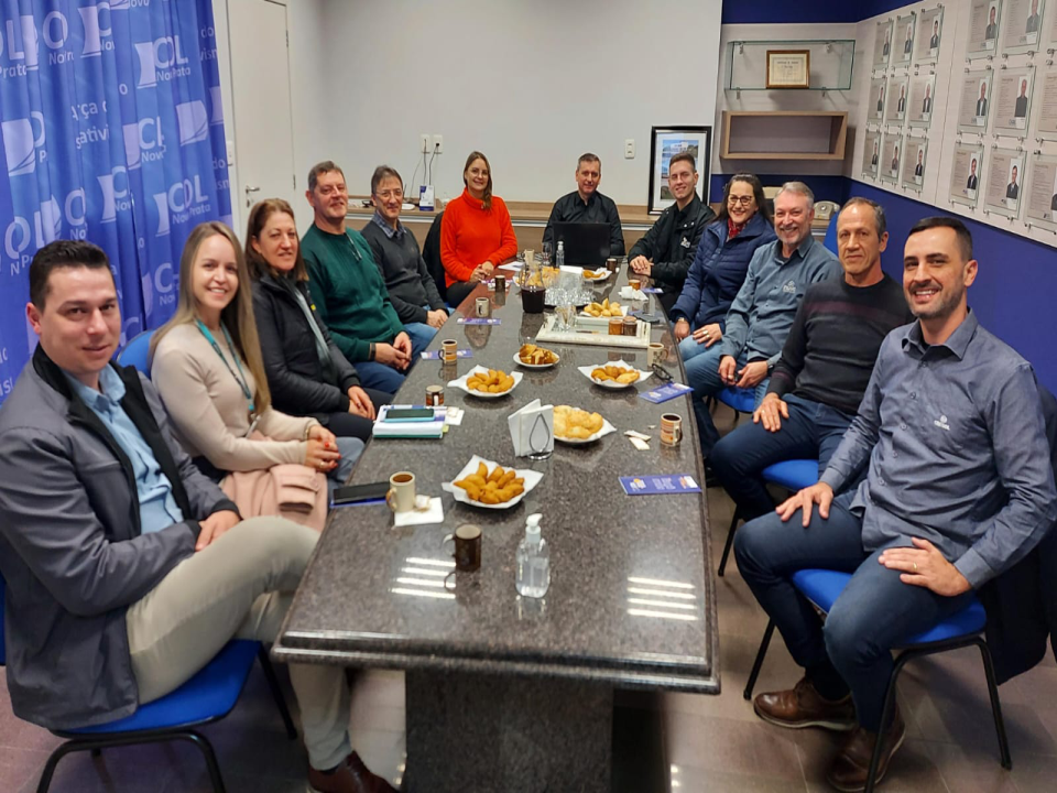 8º Café com Associados