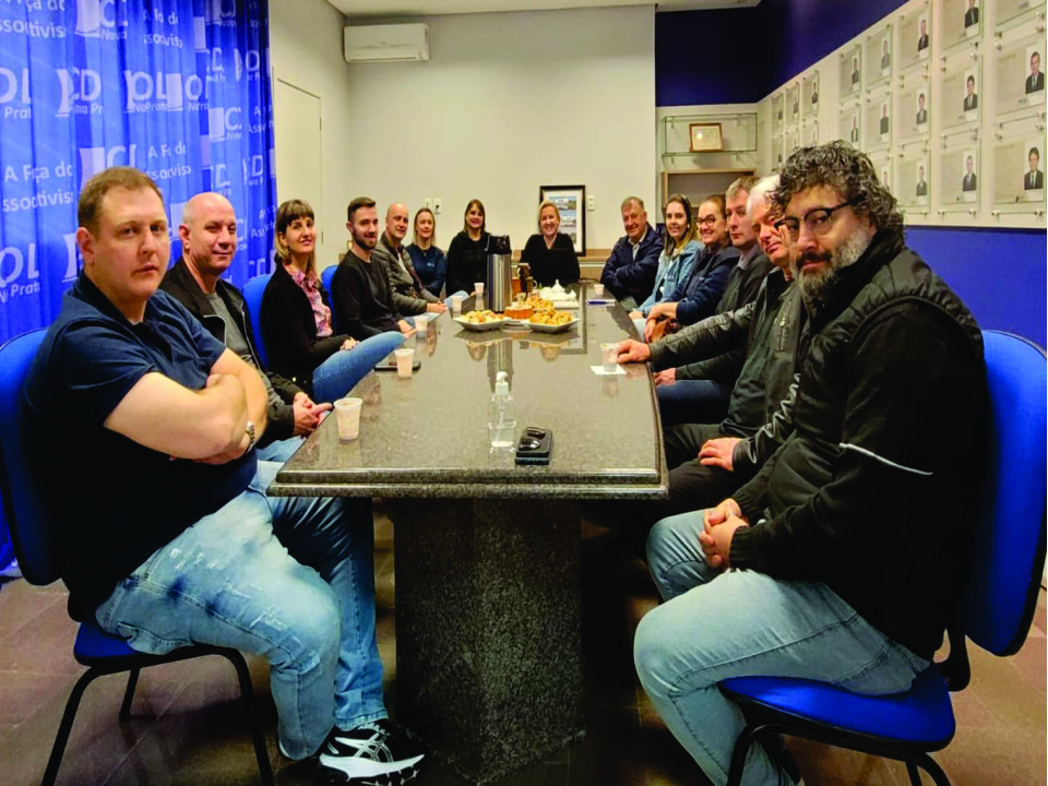 Café com associados, CDL de Nova Prata fortalece ações de desenvolvimento sustentável 