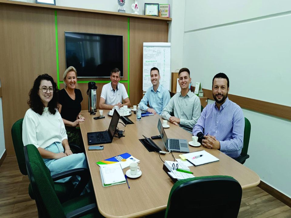 Reunião com a CDL jovem.